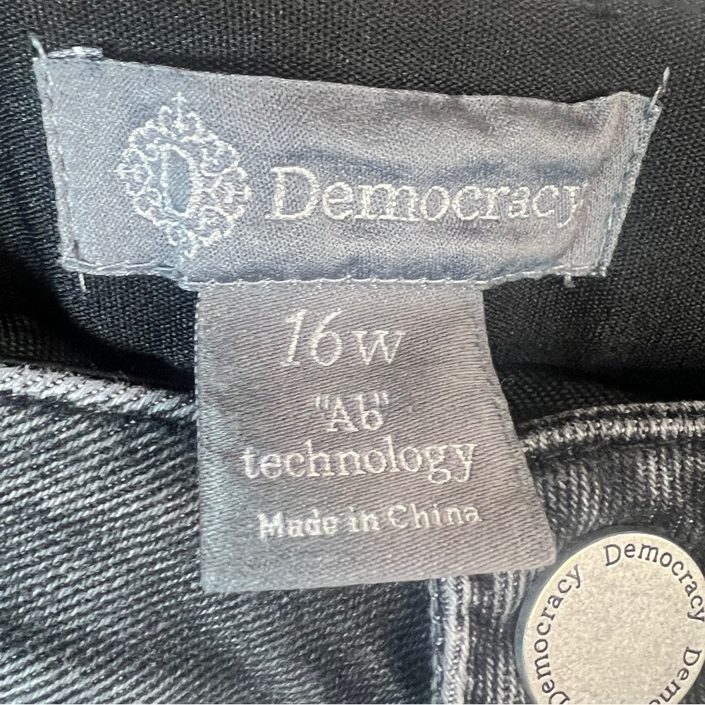 Democracy Ab Solution High Waist Denim Shorts Gray Distressed Plus 16W - Picture 3 of 7